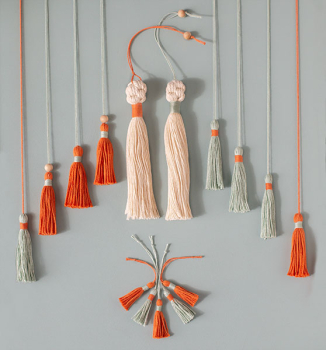 DIY kit "Yarn Tassels"